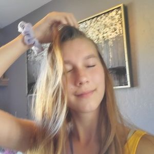 Meet your Posher, Sera